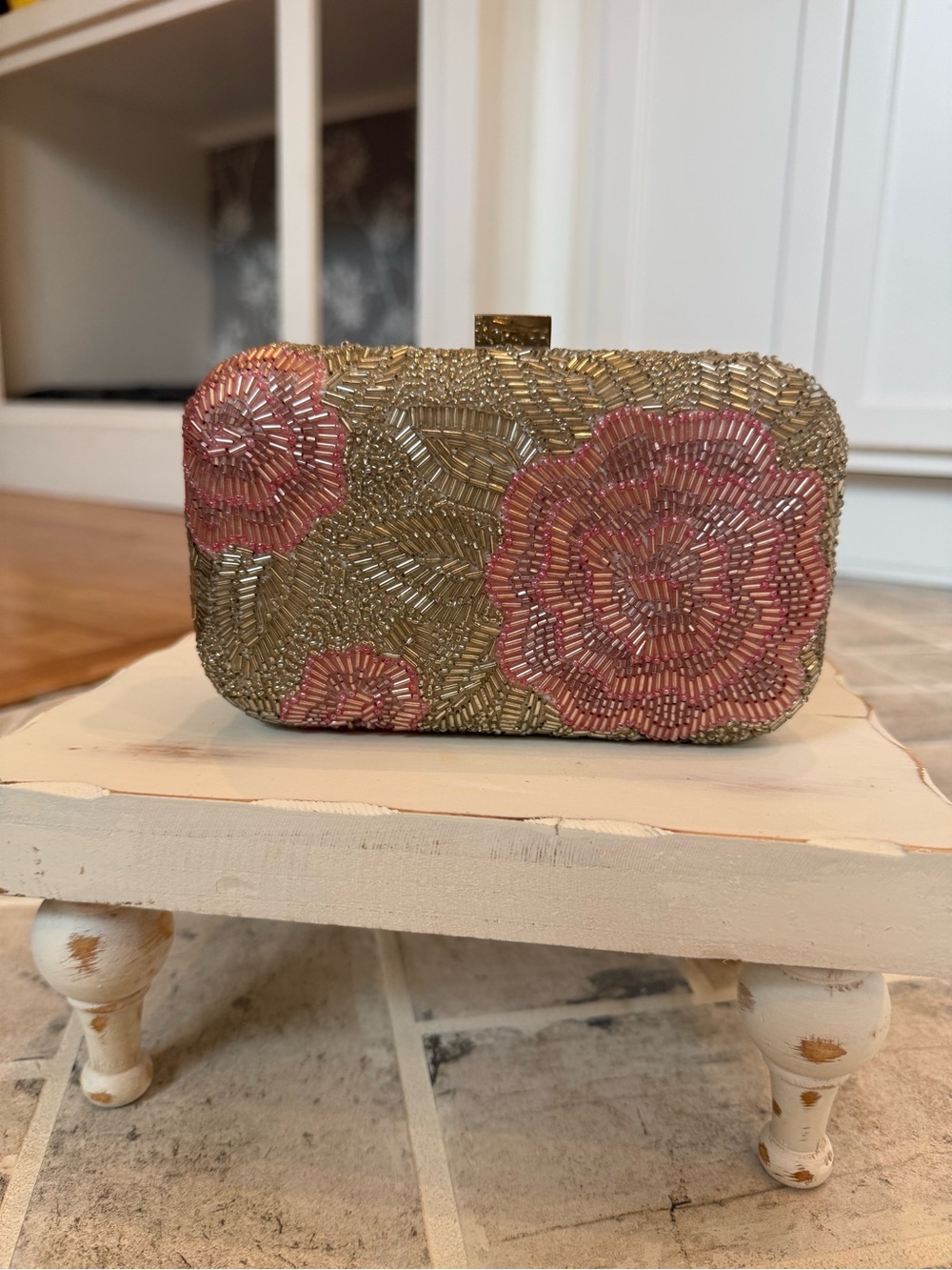 Santi Beaded Floral Clutch in Silver & Pink — NWT 🌸✨ - Picture 12 of 12